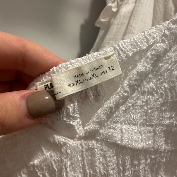 White summer top! - Picture 2 of 3